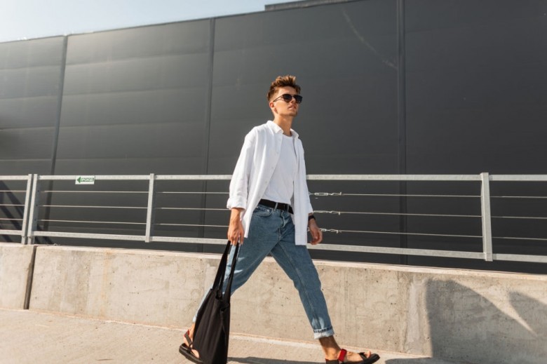 https://wholesaleclothingmanufacturers.wordpress.com/2020/05/23/best-2020-mens-fashion-wholesale-uk-brands/