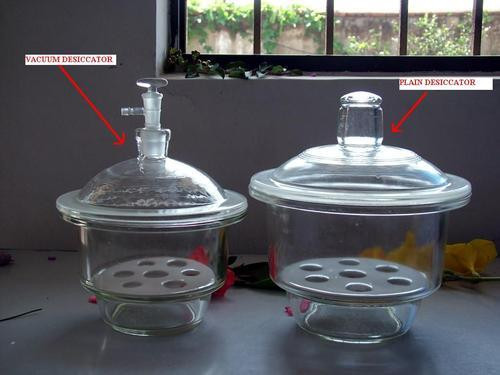 Vacuum Desiccator
