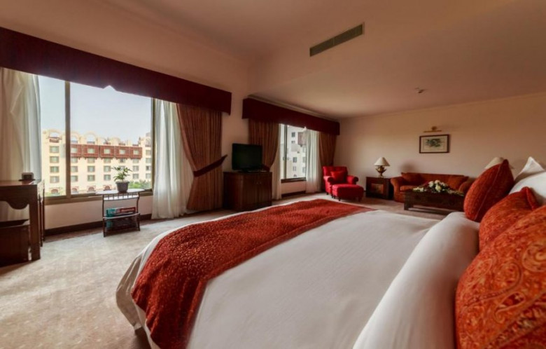 Serena Hotel