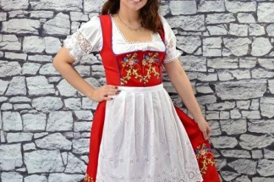 What do women wear to Oktoberfest - German dress