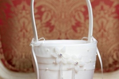 Buy Now White Flower Baskets For Weddings at Barongsrus.