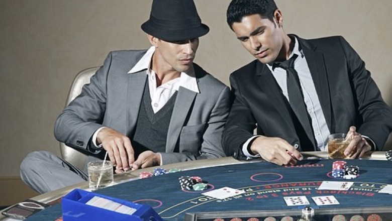 LANGKAH MUDAH UNTUK BAKAL JACKPOT DALAM PERMAINAN POKER ONLINE