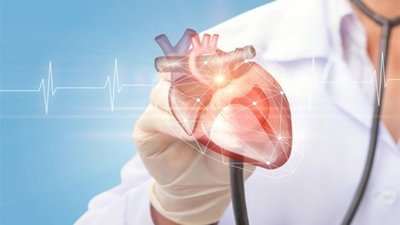 Signs of Heart Attack – Explained by Cardiologist