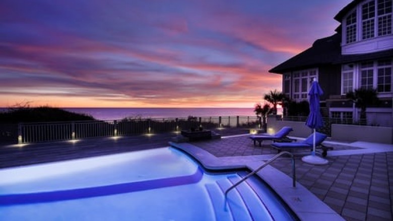 Crystal Water Pool Builders