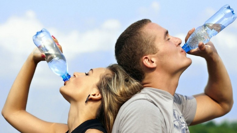 How many ounces in a gallon of water?