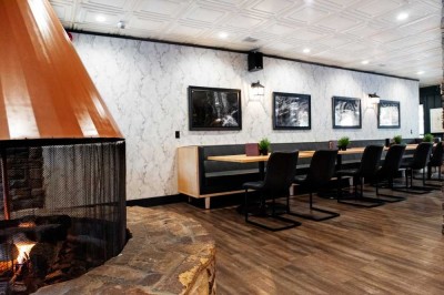 Find Restaurants in Waterton Park near me