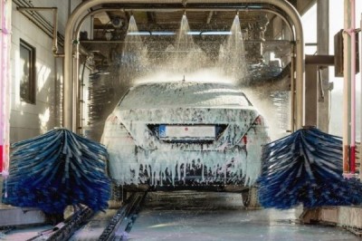 How much does it cost to fully detail a car?