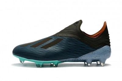 Soccer Boots: What Tends to make the ideal Pair?