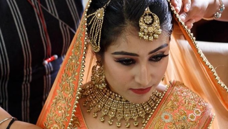 Dress Your Face by Nikita Arora