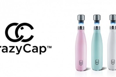 UV light water bottle that gives you purified water