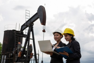 Oil And Gas Industry Email List | Oil Industry Mailing Database