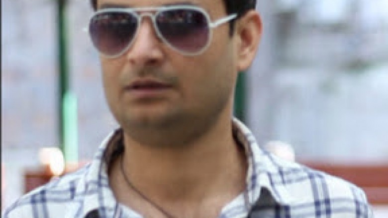 What makes the Sachin Sahrawat Manali travel vlogger so popular