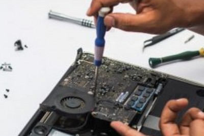 Why the Cost of MacBook Repair Dubai is Comparatively Low?
