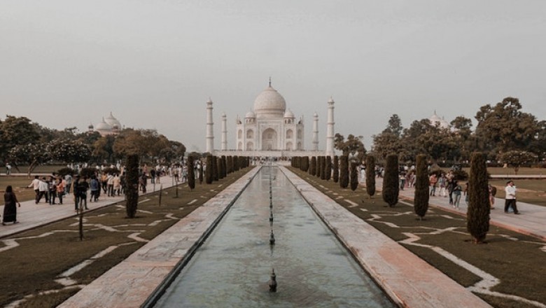 Holidays in Agra