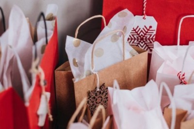 Is it better to shop in store or online?