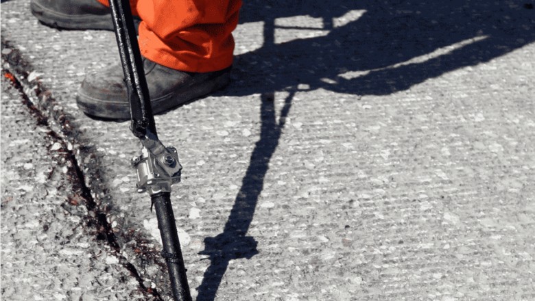 Economic Asphalt Pavement Joint and Crack Sealing Contractors in Texas