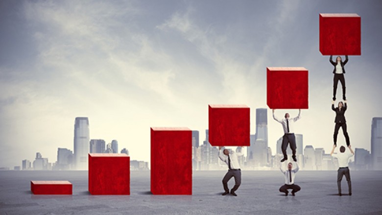 The Importance of Teamwork During a Crisis
