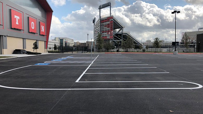 Leading Asphalt & Concrete Parking Lot Repair Company Near Houston