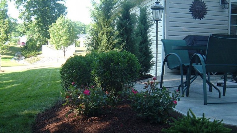 Columbia, MO Landscaping, Lawn Care and Installation - Jolly Lawncare