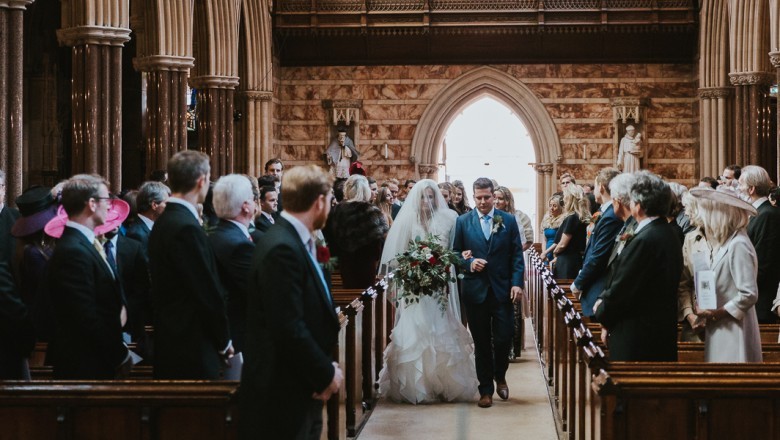 Things To Consider Before Hiring A Professional Wedding Photographer