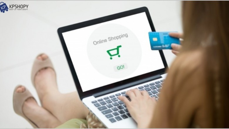 What are the benefits of selling online with an ecommerce website?