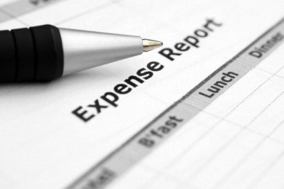 Comment vous assurez-vous que les rapports de dépenses sont exacts?