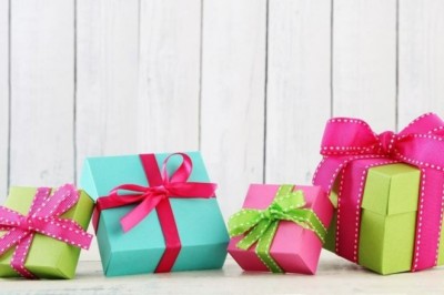 Plan A Flowers & chocolates Combo Online Gift Delivery In Delhi