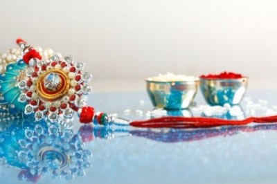 Send Basket of Love with online gift delivery in Delhi