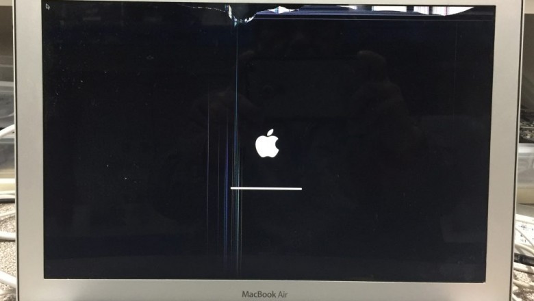 MacBook screen repair Melbourne