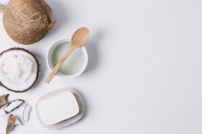 Coconut oil for skin
