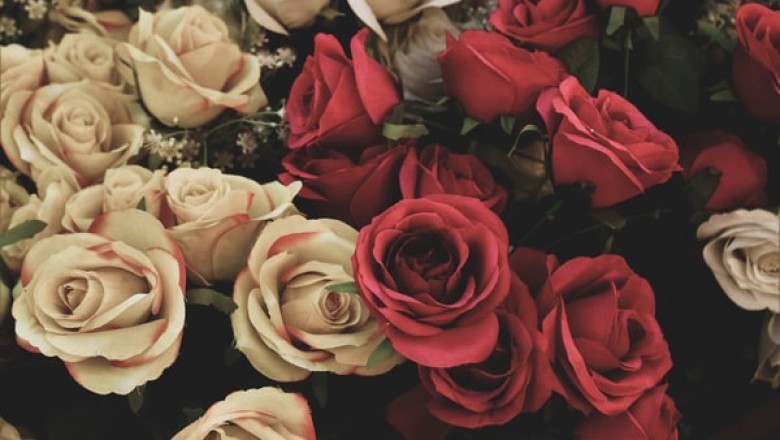 Why Should You Order Wood Flowers Online?