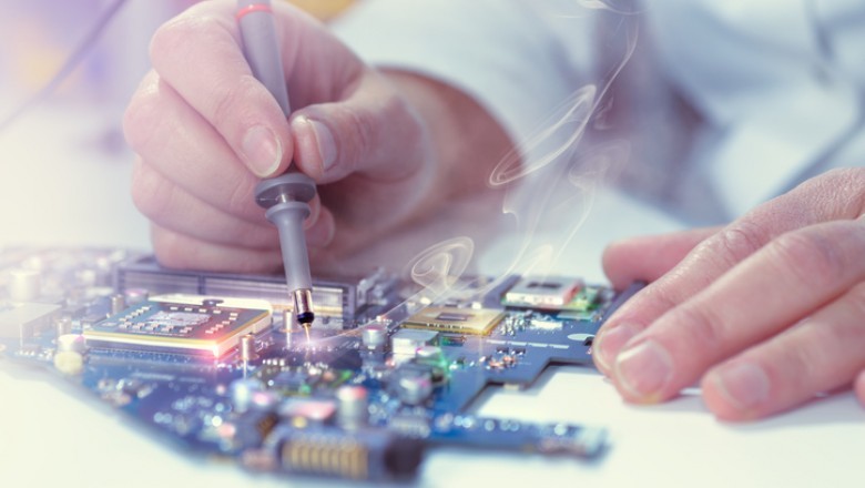 What are the top 8 skills every electrical engineer should have