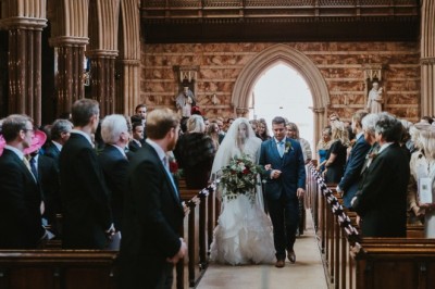 Look for an Experienced & Professional Wedding Photographer for Quality Services