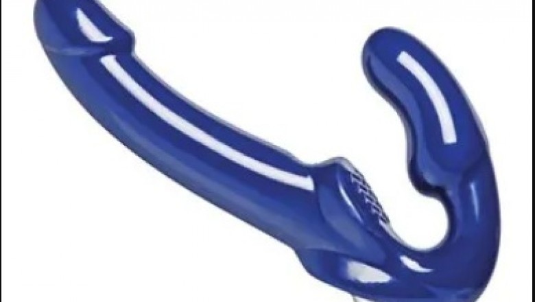 What's A STRAPLESS STRAPON?