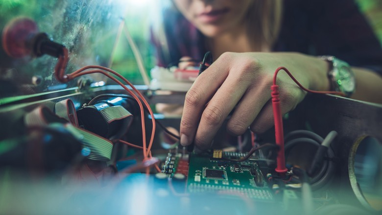 What Is The Career Path For An Electrical Engineer