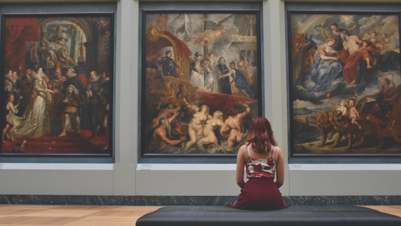 #CouchSurfing - Feed your wanderlust with a Culture Fix - Tour these museums without leaving your couch.