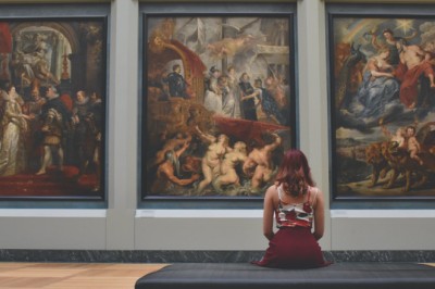 #CouchSurfing - Feed your wanderlust with a Culture Fix - Tour these museums without leaving your couch.