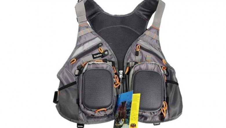 Versatile simms g3 guide fly fishing vest