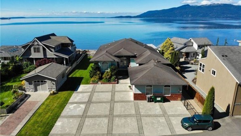 Lakefront Homes for Sale in Bow WA