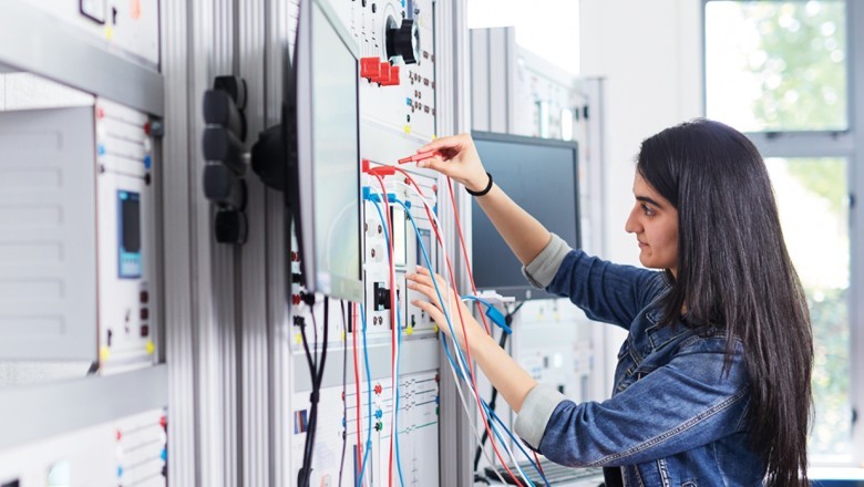 What are the advantages of telecommunication