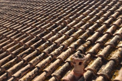 Demoussage toiture montpellier Reparation toiture Montpellier