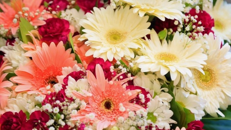What Are the Most Popular Types of Sola Wood Flowers Arrangements?