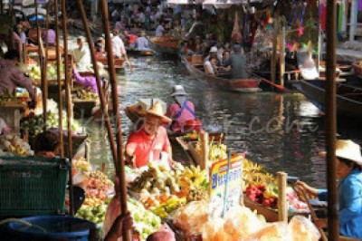 Explore the best attractions and charms of Bangkok with Bangkok Floating Market Tour