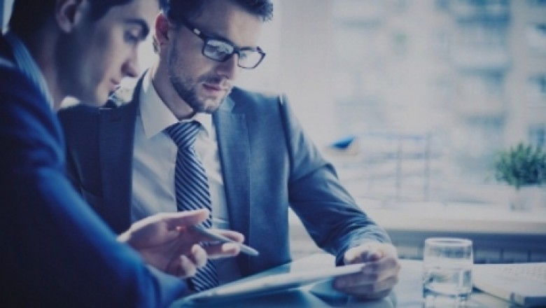 To solve trouble due to the economic crisis start your own credit repair with these guidelines