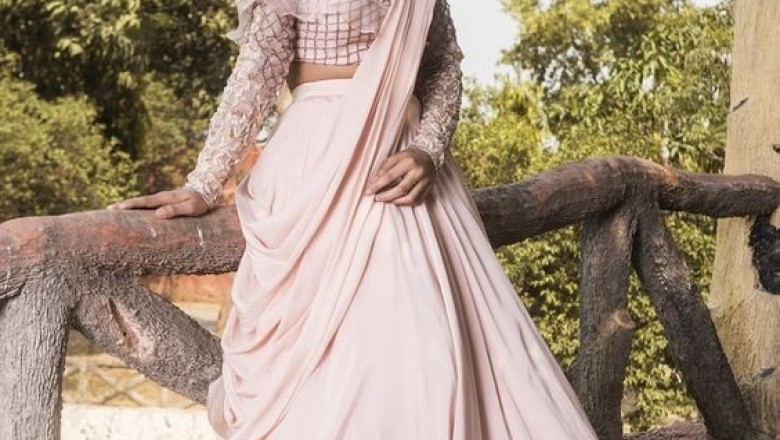 Buy Indian Latest Saree Gown at Reasonable Price