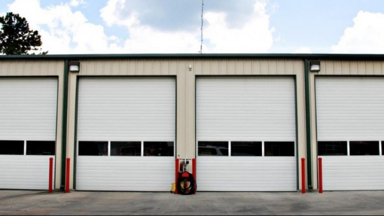 Prime 5 Aspects That Impact Garage Door Repair Repair Cost