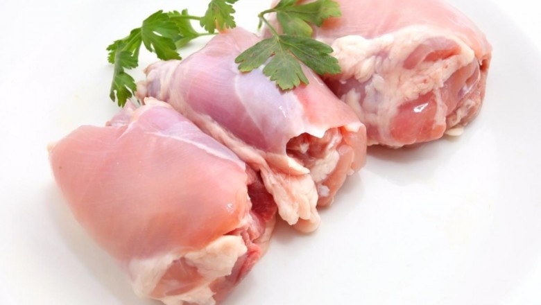 how much protein in 6 oz chicken breast