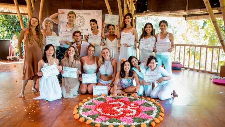 Benefits of Taking an Online Yoga Training Course
