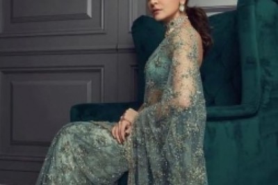 Tips To Buy Modern Party Wear Sarees Online