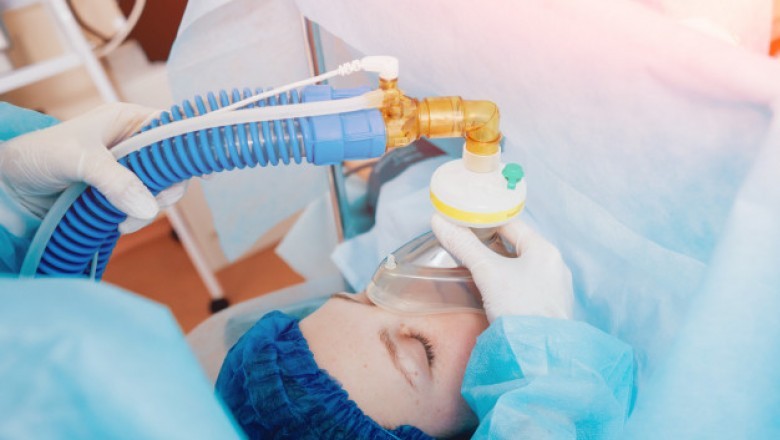 Endotracheal tube anesthesia allows air to flow easily to and from the lungs